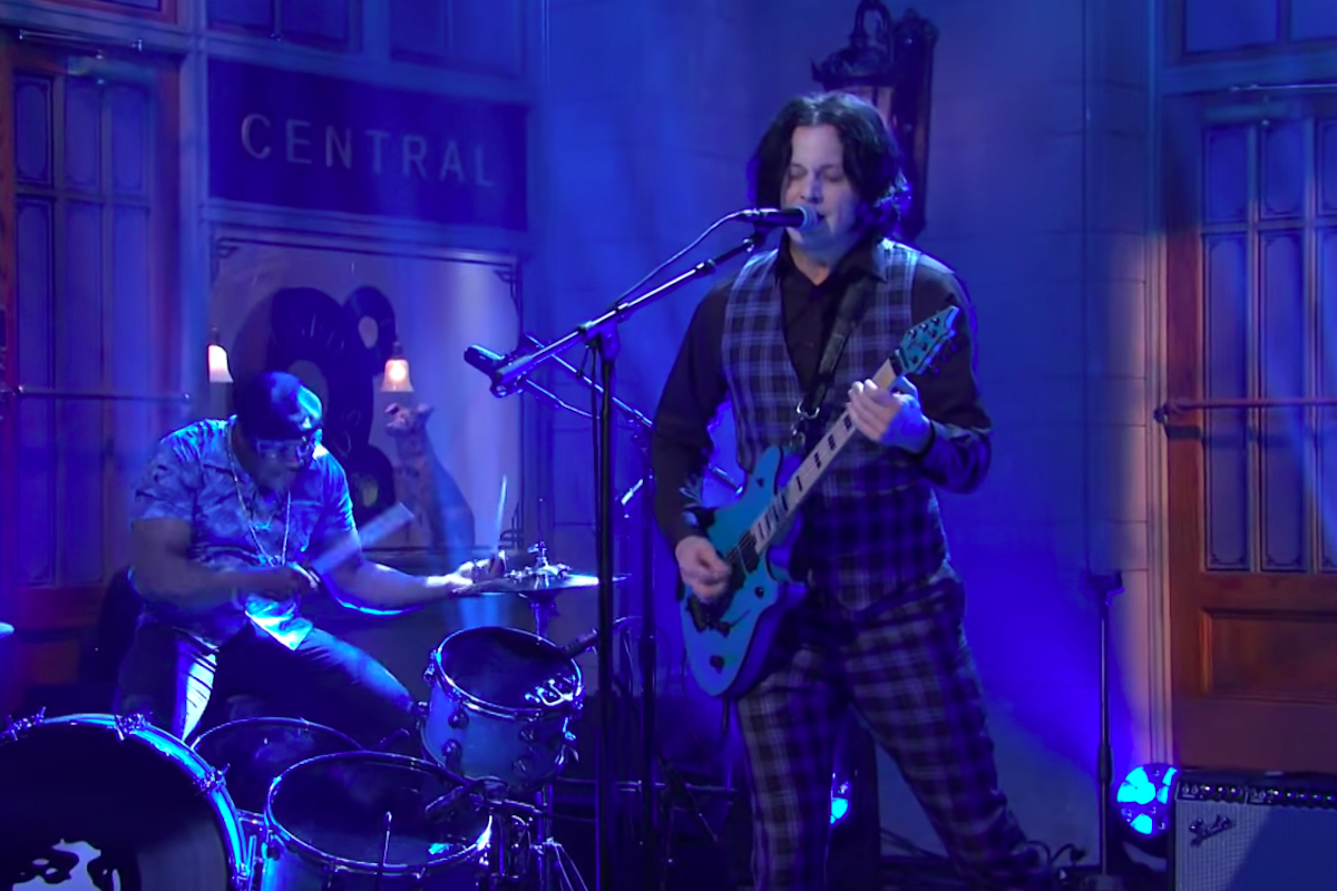 Watch Jack White Pay Tribute To Eddie Van Halen On 'SNL'