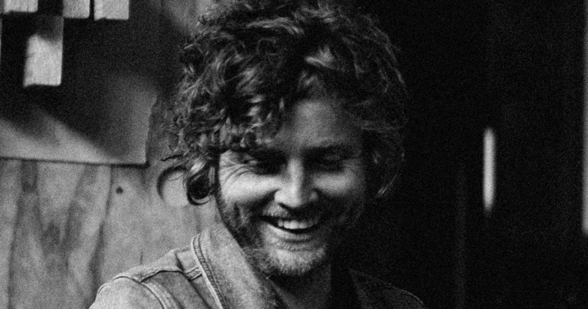 PREMIERE Let Bob Evans Take You Back With His 'Born Yesterday' Video Music Feeds