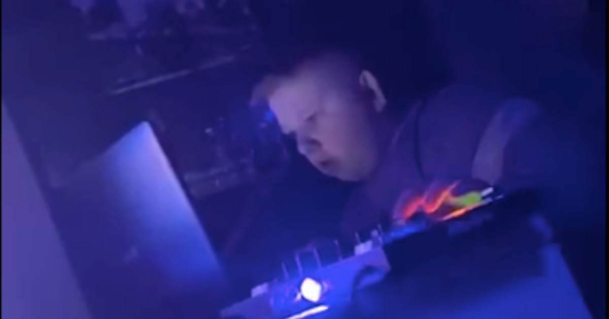 12YearOld DJ In The UK Throws Rave In The School Toilets, Has