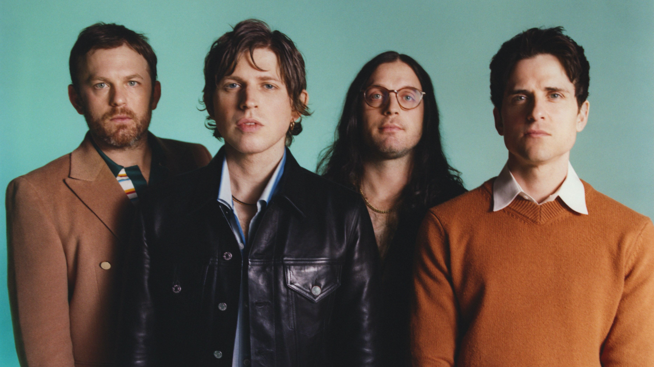 Kings Of Leon: 10 Essentials Tracks Sex on Fire Only by the Night