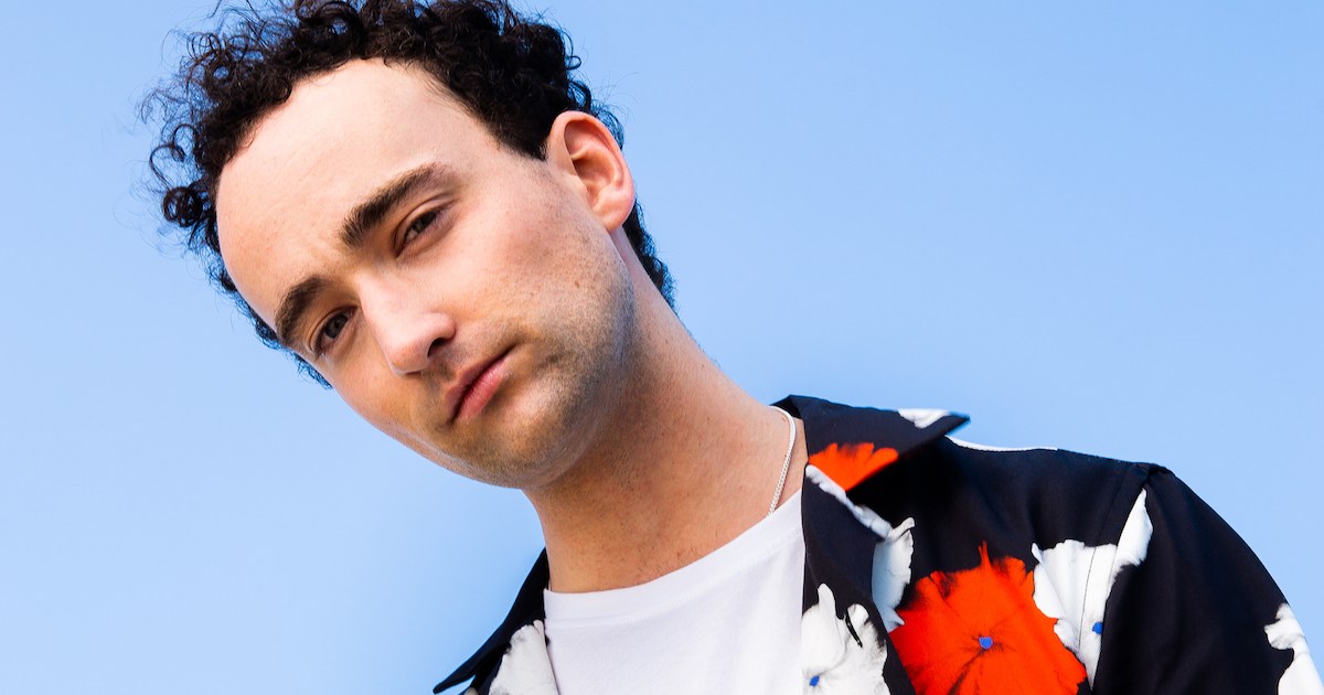 Wave Racer Announces Debut Album 'To Stop From Falling Off the Earth'