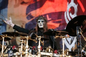 Joey Jordison performing with Slipknot in 2009