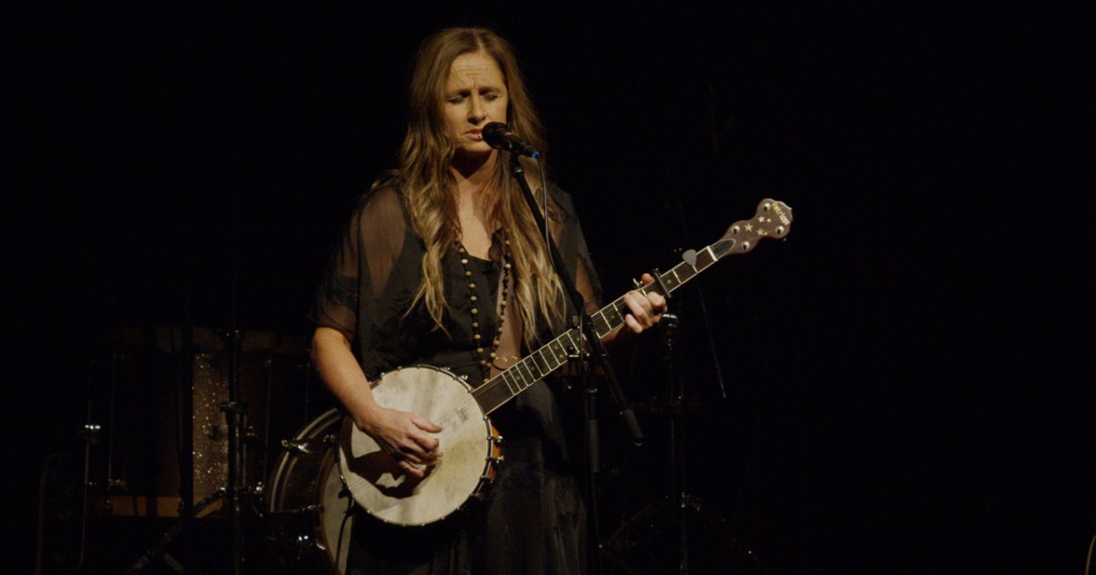 Kasey Chambers Releases Cover Of Eminem’s ‘Lose Yourself’