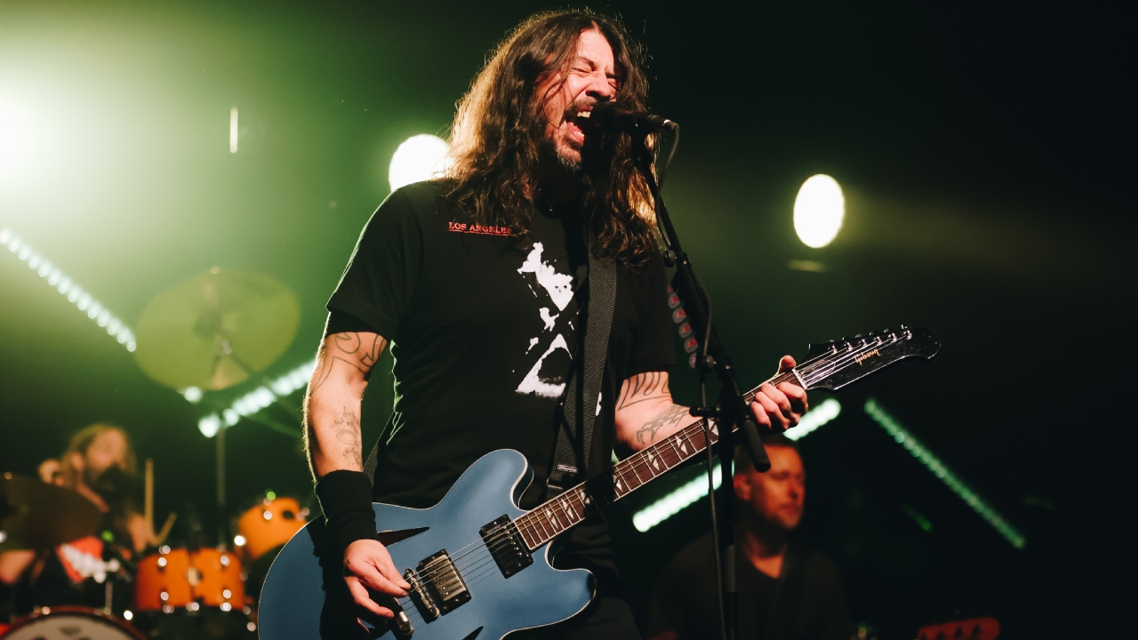 Watch Dave Grohl and Greg Kurstin Cover Peaches