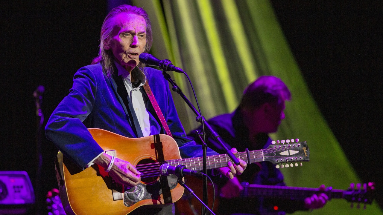 Folk Songwriter Gordon Lightfoot Has Died Aged 84