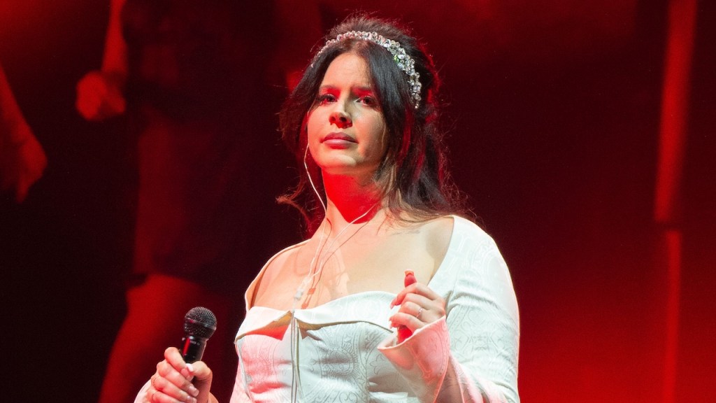 Lana Del Rey performing at Glastonbury 2023
