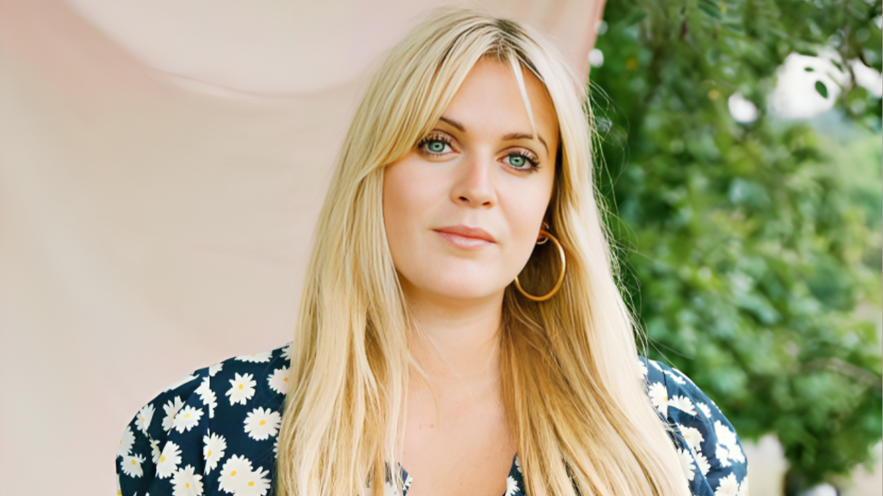 Dolly Alderton Announces 2024 Australian Tour Music Feeds