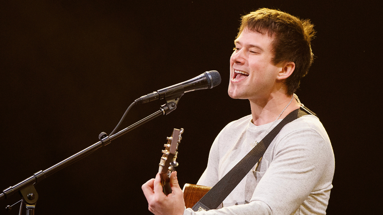 Alec Benjamin Announces 2025 Australian Tour Music Feeds