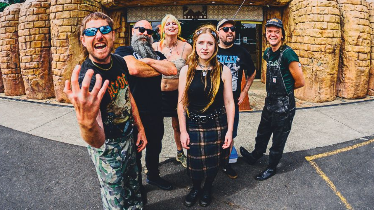 musicfeeds.com.au - Emmy Mack - 'The Australian Music Industry Is Parasitic': Private Function Announce Their Break-Up