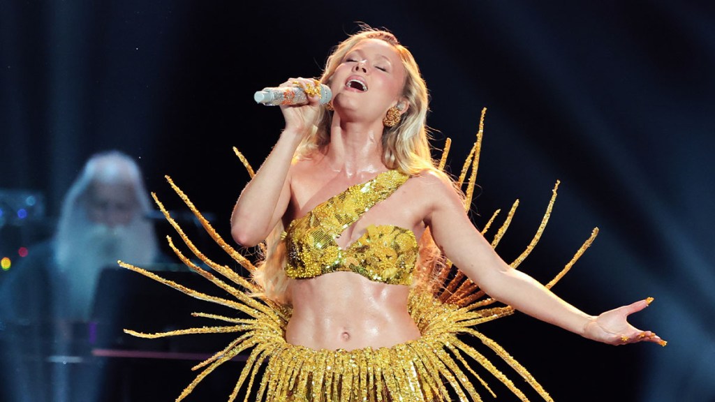 Zara Larsson Midnight Sun Tour Setlist