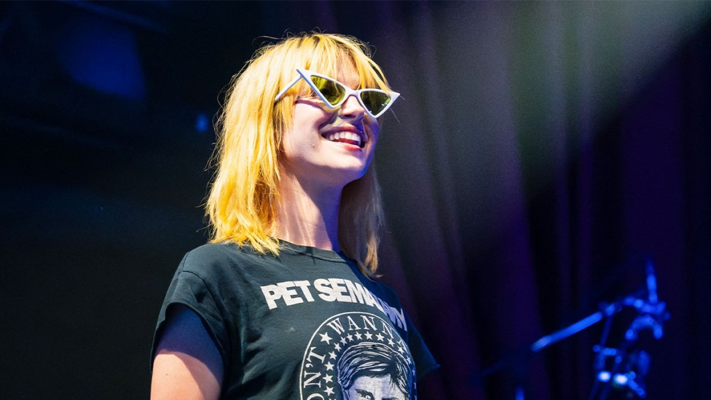 Hayley Williams At A Bachelorette Party Tour Setlist