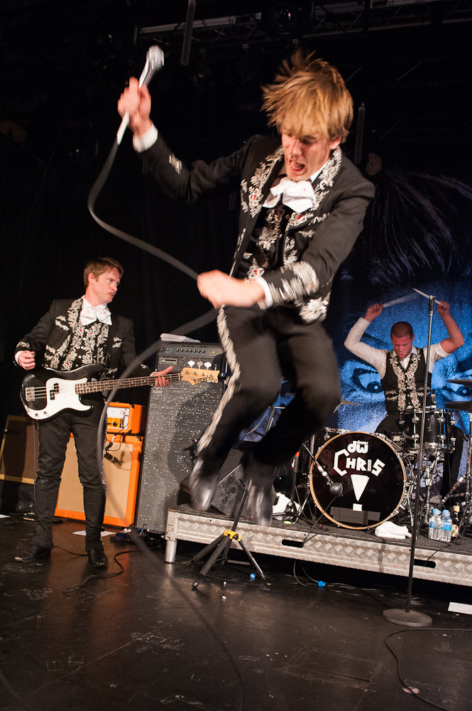 Thehives 128