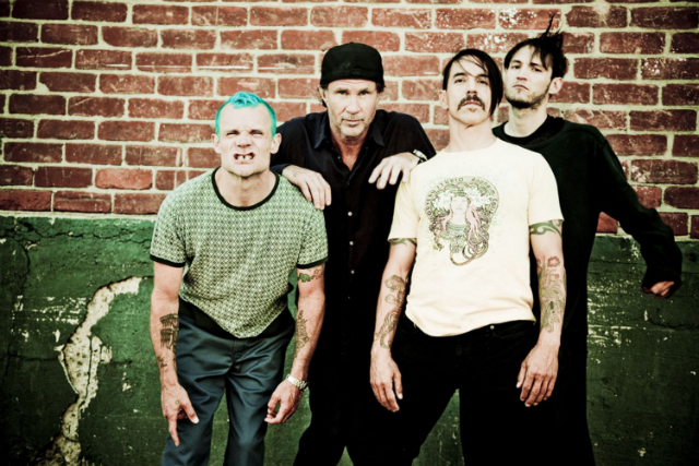 Red Hot Chili Peppers 13