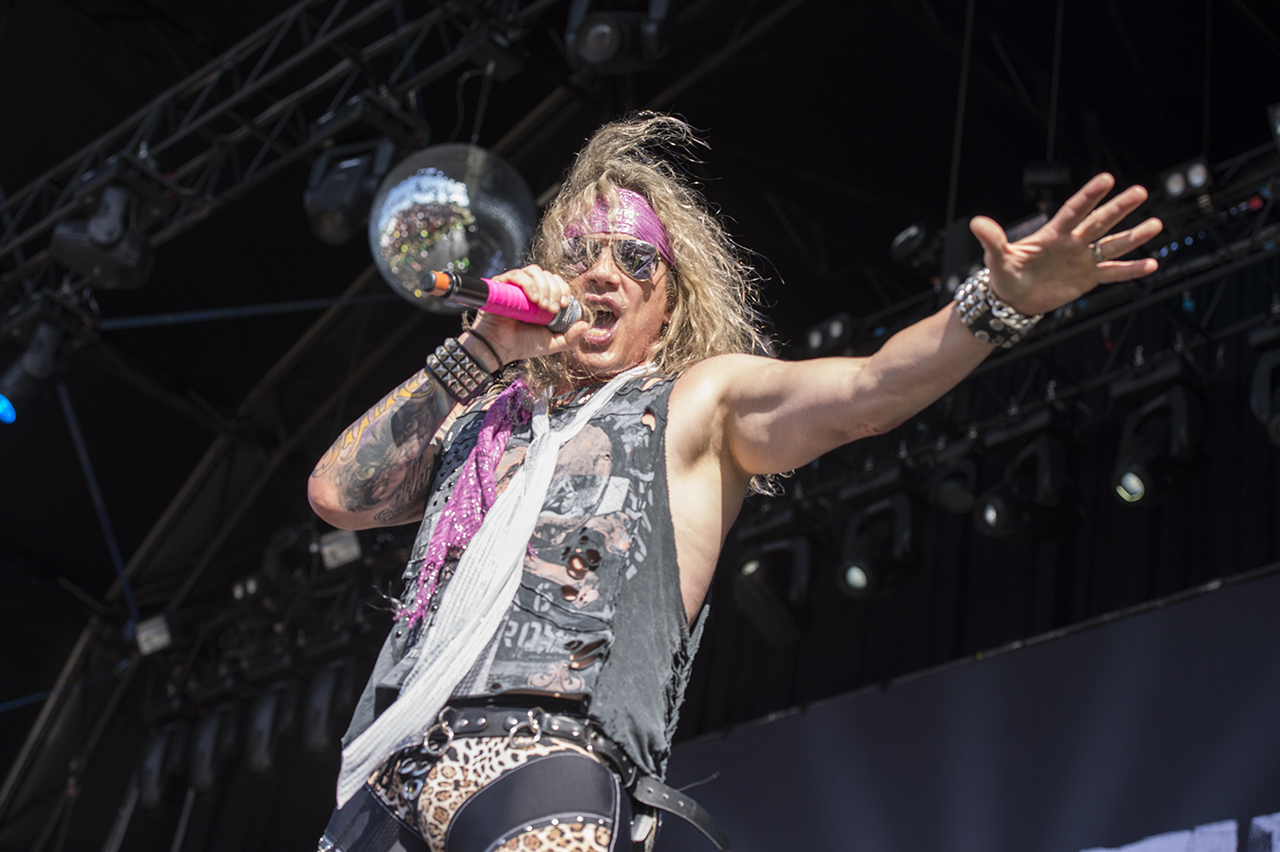 01SteelPanther09