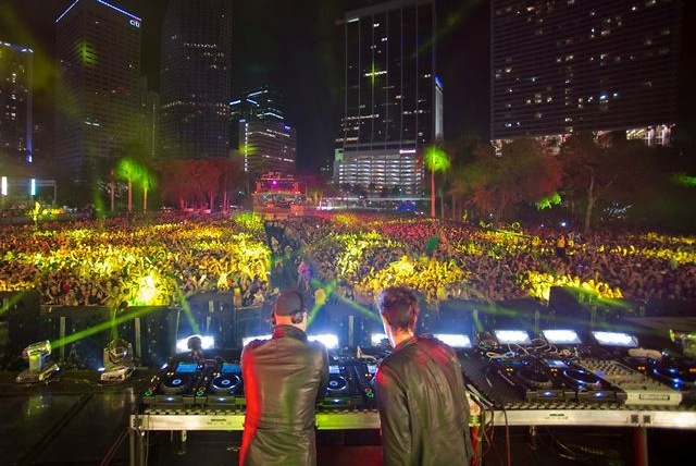 Knife Party Ultra Music Festival 2013