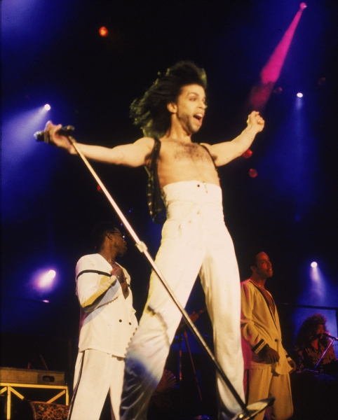 Prince Flying High In Concert 